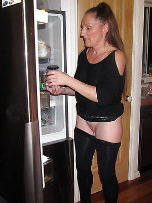 nasty mature housewives pics