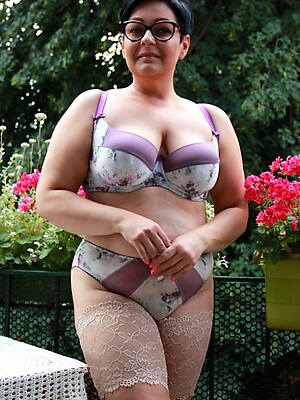 hot mature lingerie porno pictures