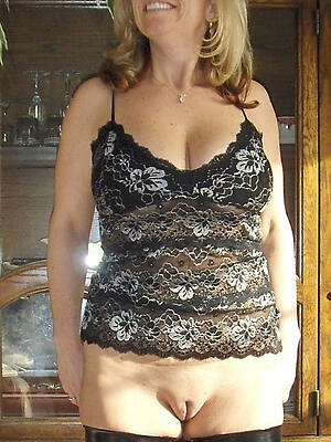 the sexy goddess mature abstemious moms