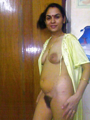 unorthodox pics of mature indian women nude