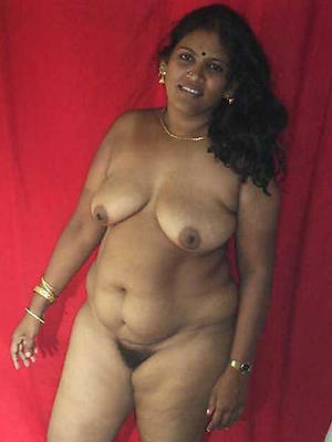 slutty mature indian women nude photos