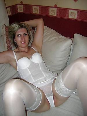 hotties mature skirt in lingerie