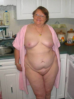 microscopic chubby mature mom nude photos