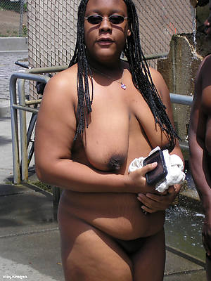 beautiful mature black grannies nude photos