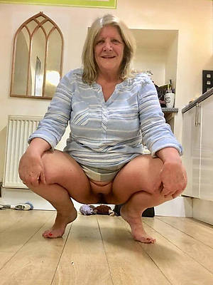 petite mature older pussy nude pics