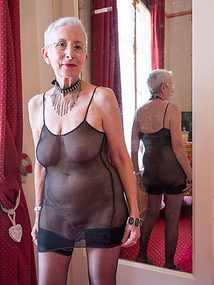 free mature granny chest pictures